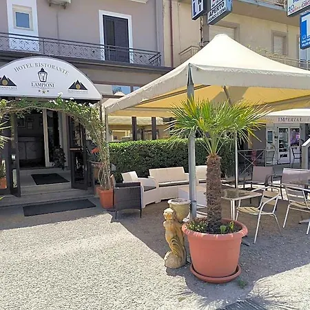 4 Lampioni Cropani